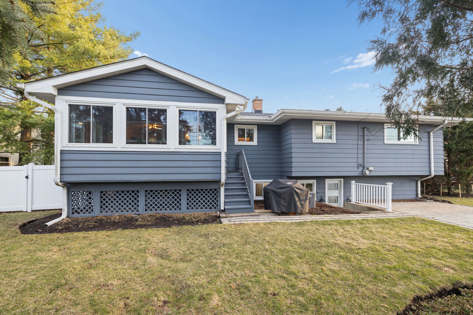 413 Buckeye Drive, Naperville, IL 60540