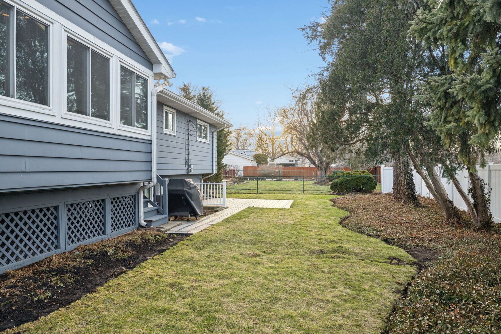 413 Buckeye Drive, Naperville, IL 60540