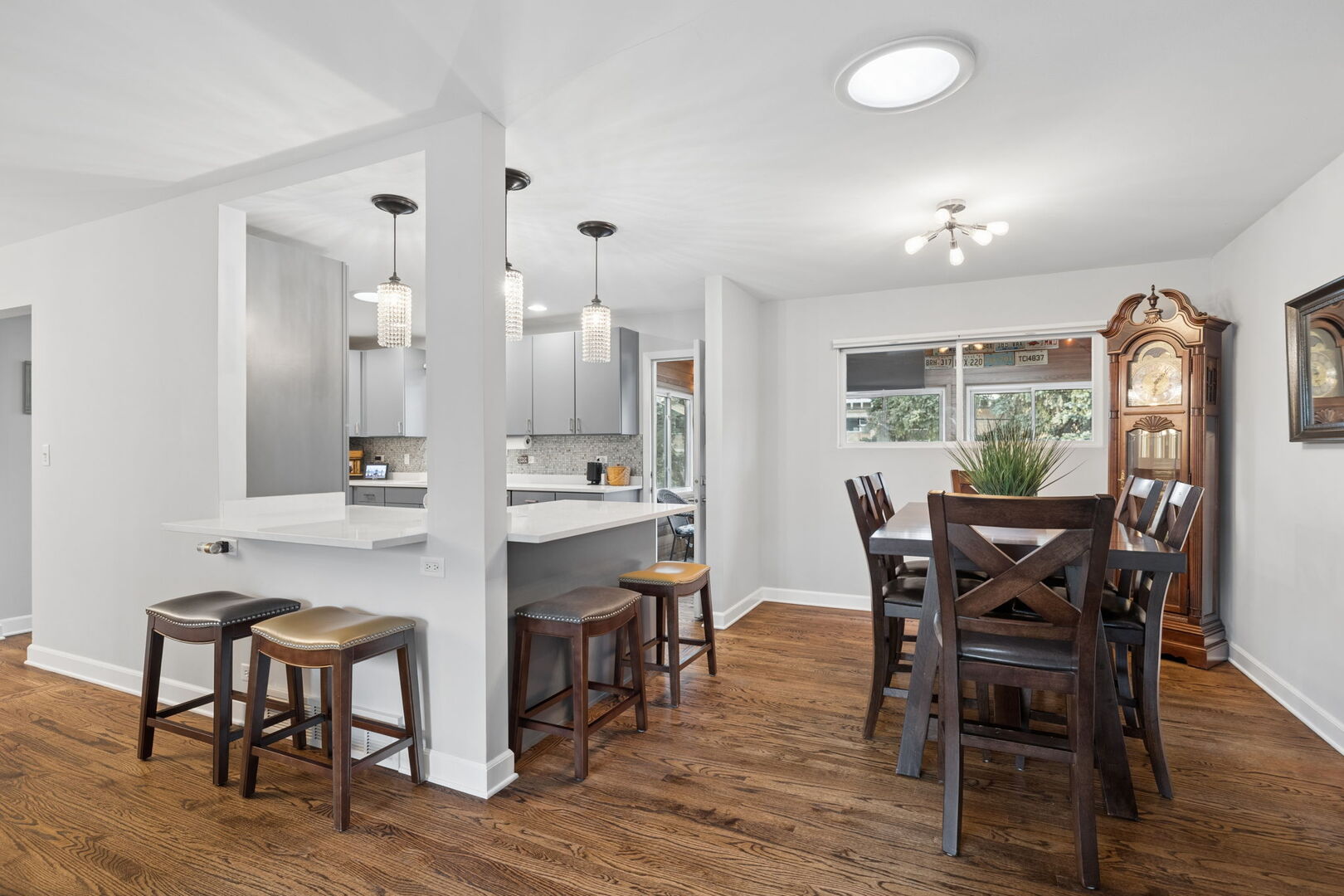 413 Buckeye Drive, Naperville, IL 60540