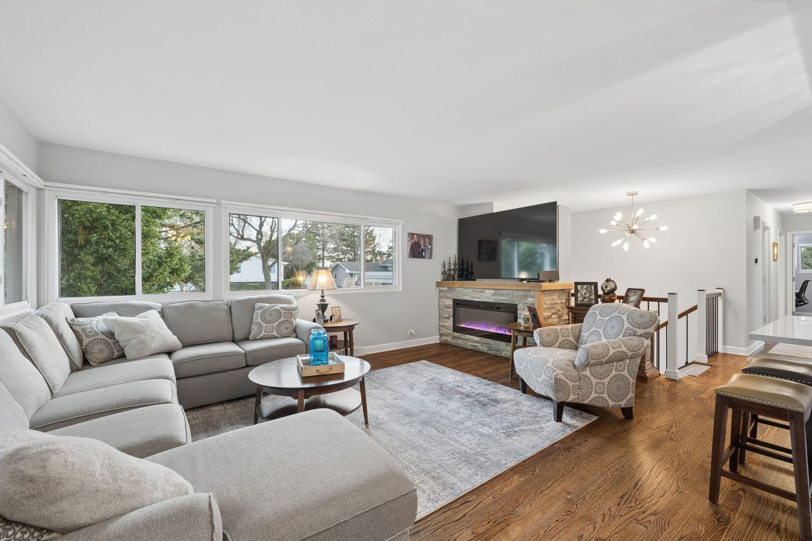 413 Buckeye Drive, Naperville, IL 60540