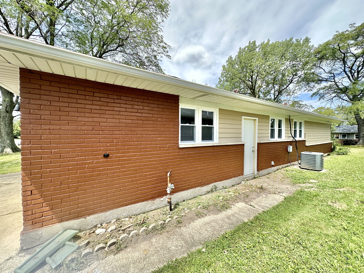 340 Sauk Trail, Park Forest, IL 60466