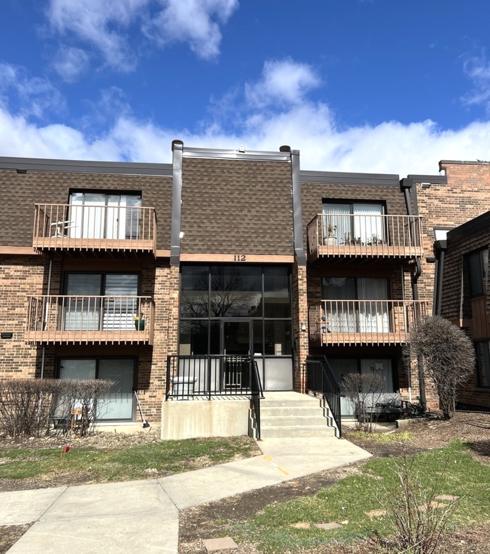 112 Mullingar Court #3C, Schaumburg, IL 60193