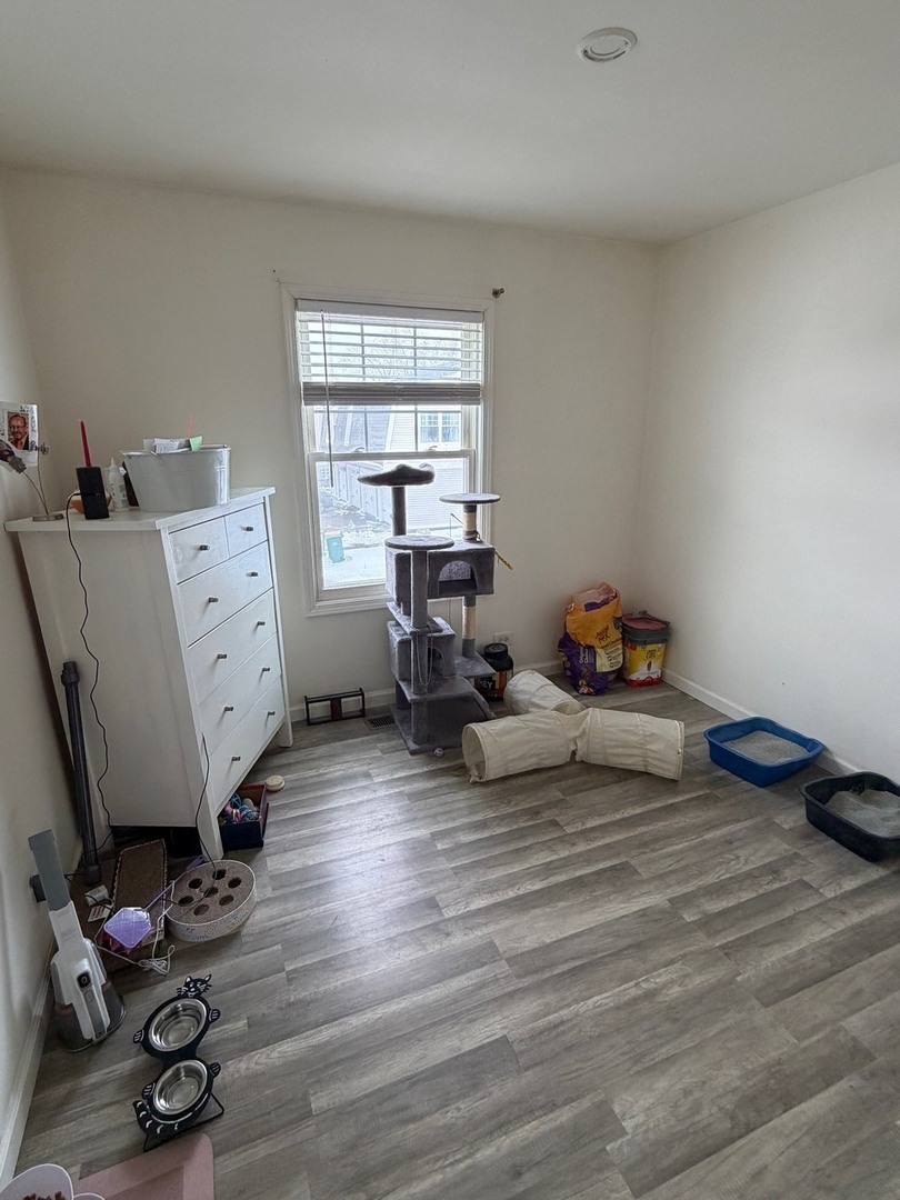 360 Meadow Court #360, Vernon Hills, IL 60061