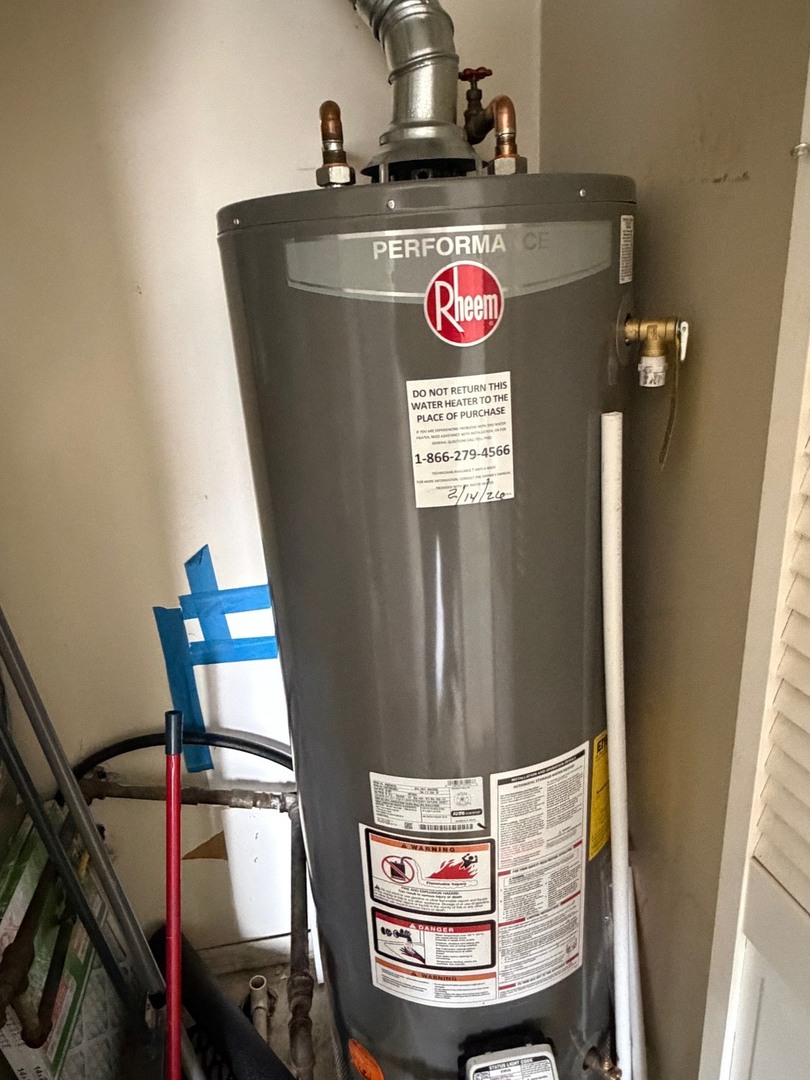 360 Meadow Court #360, Vernon Hills, IL 60061