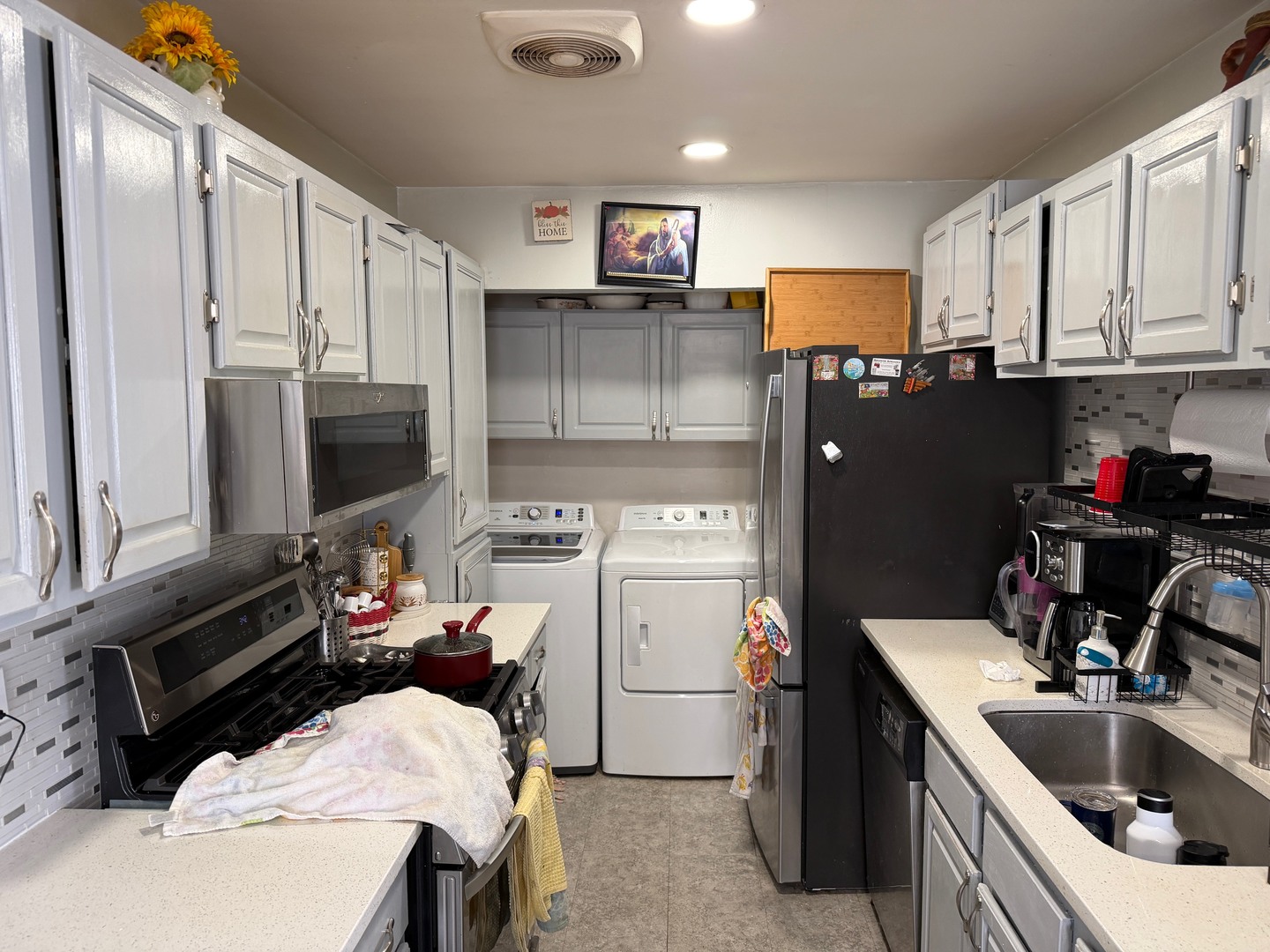 360 Meadow Court #360, Vernon Hills, IL 60061