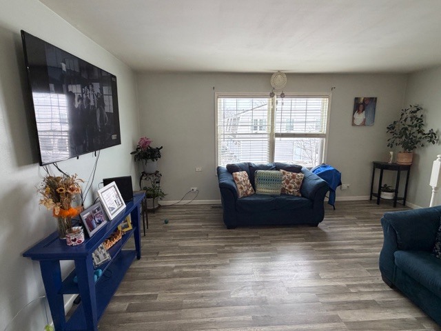 360 Meadow Court #360, Vernon Hills, IL 60061