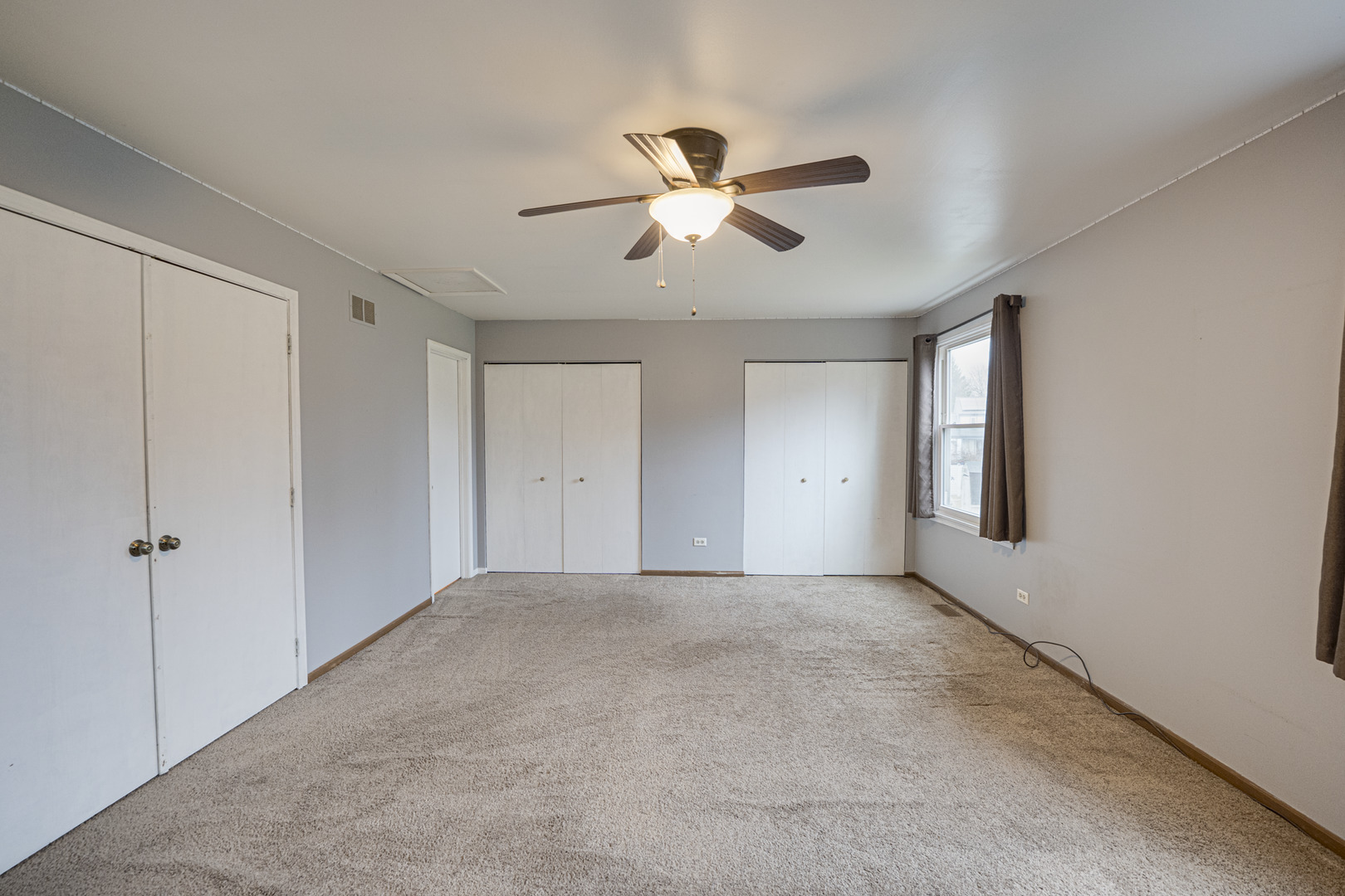 1715 Riverwood Drive, Algonquin, IL 60102