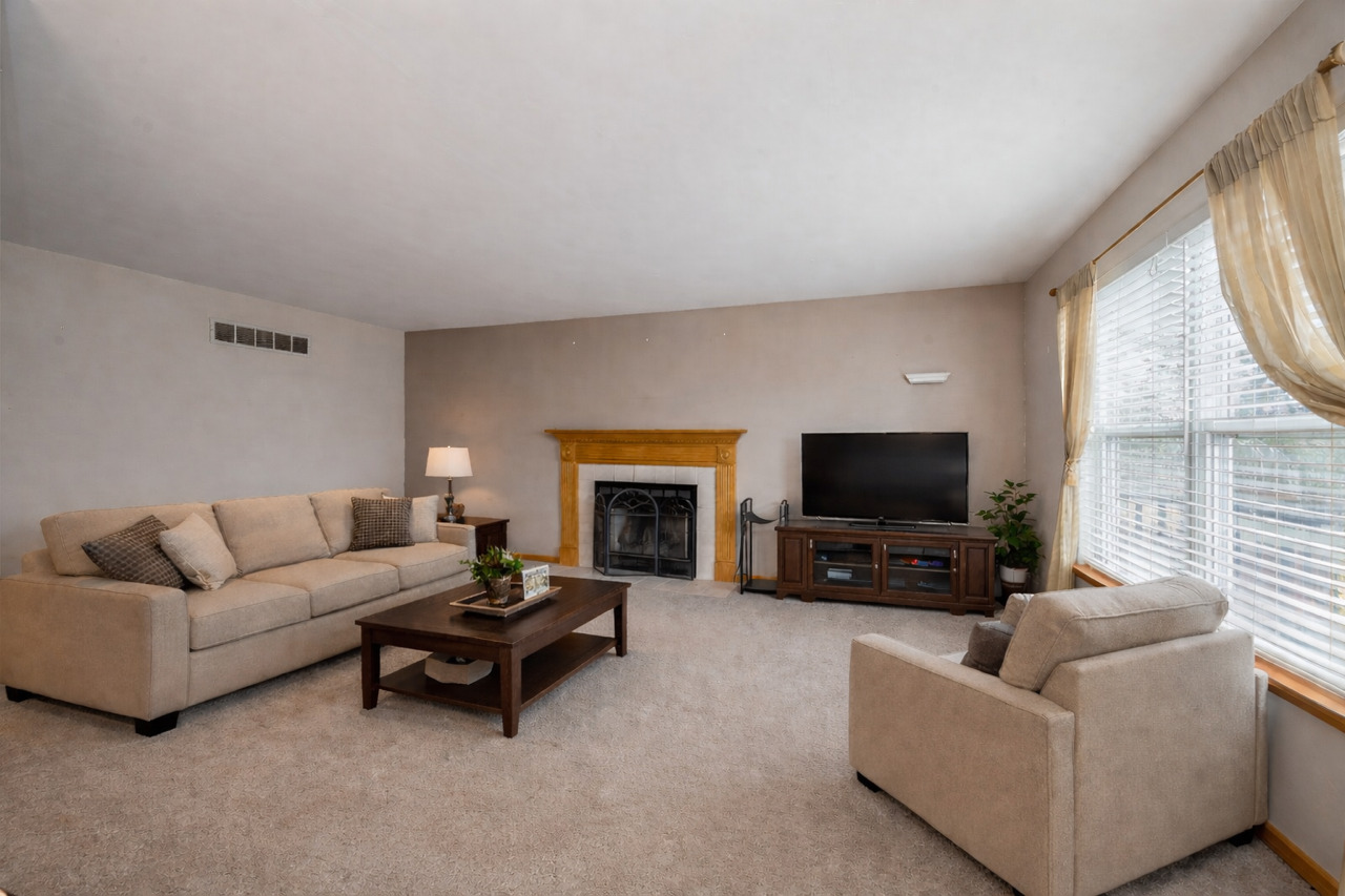 1852 Maple Glen Drive, Plainfield, IL 60586