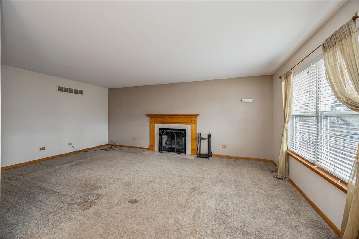 1852 Maple Glen Drive, Plainfield, IL 60586