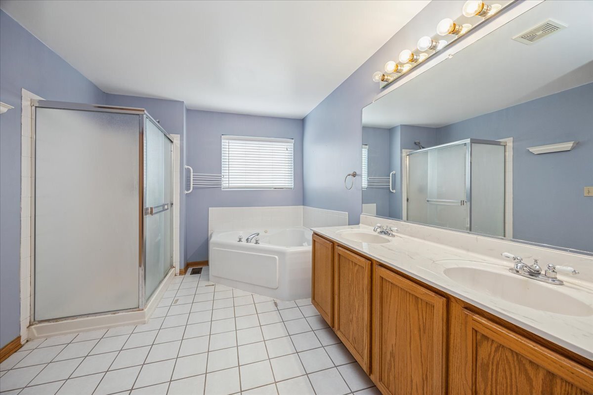 1852 Maple Glen Drive, Plainfield, IL 60586