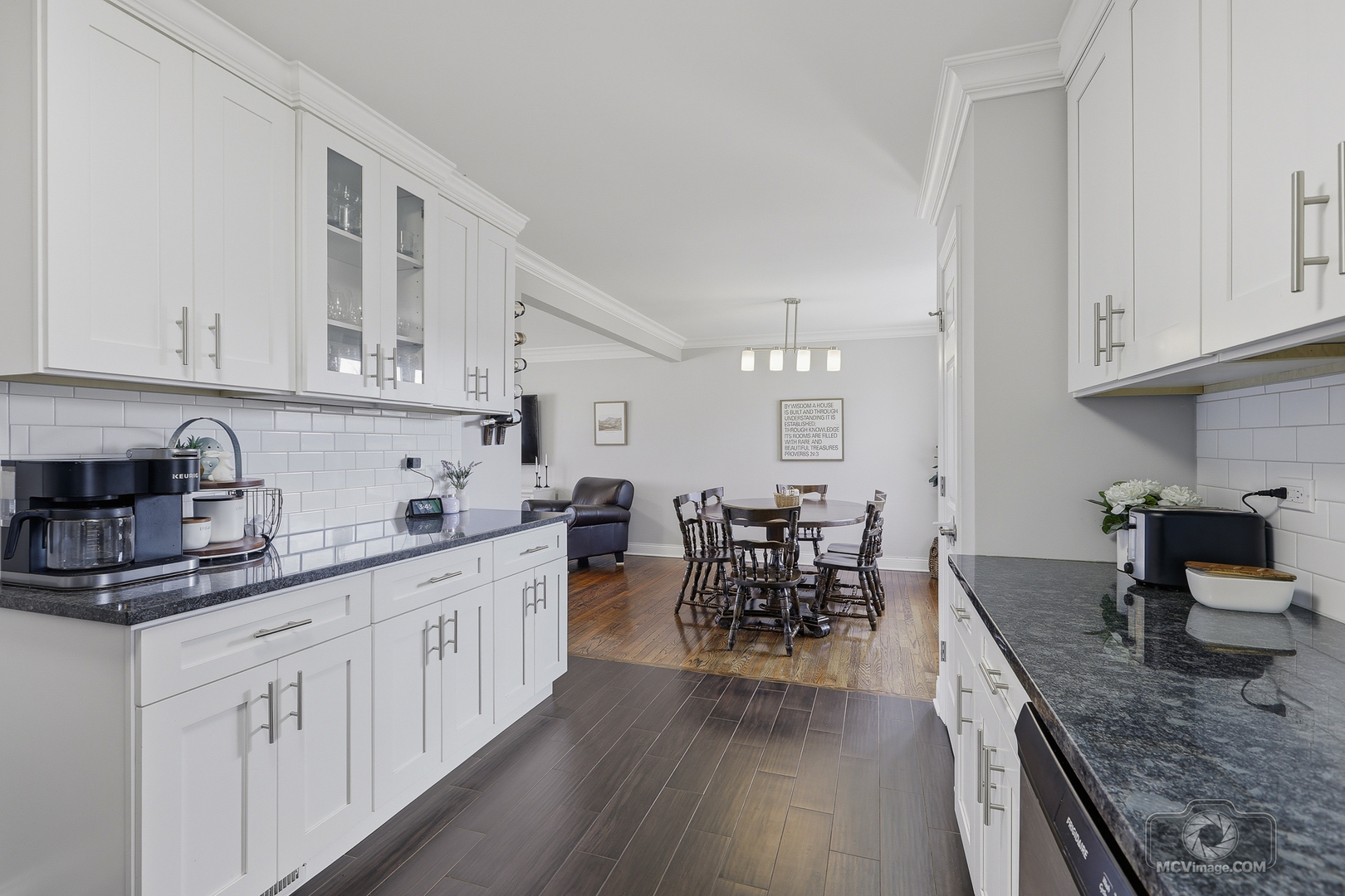 16240 Debra Drive, Oak Forest, IL 60452