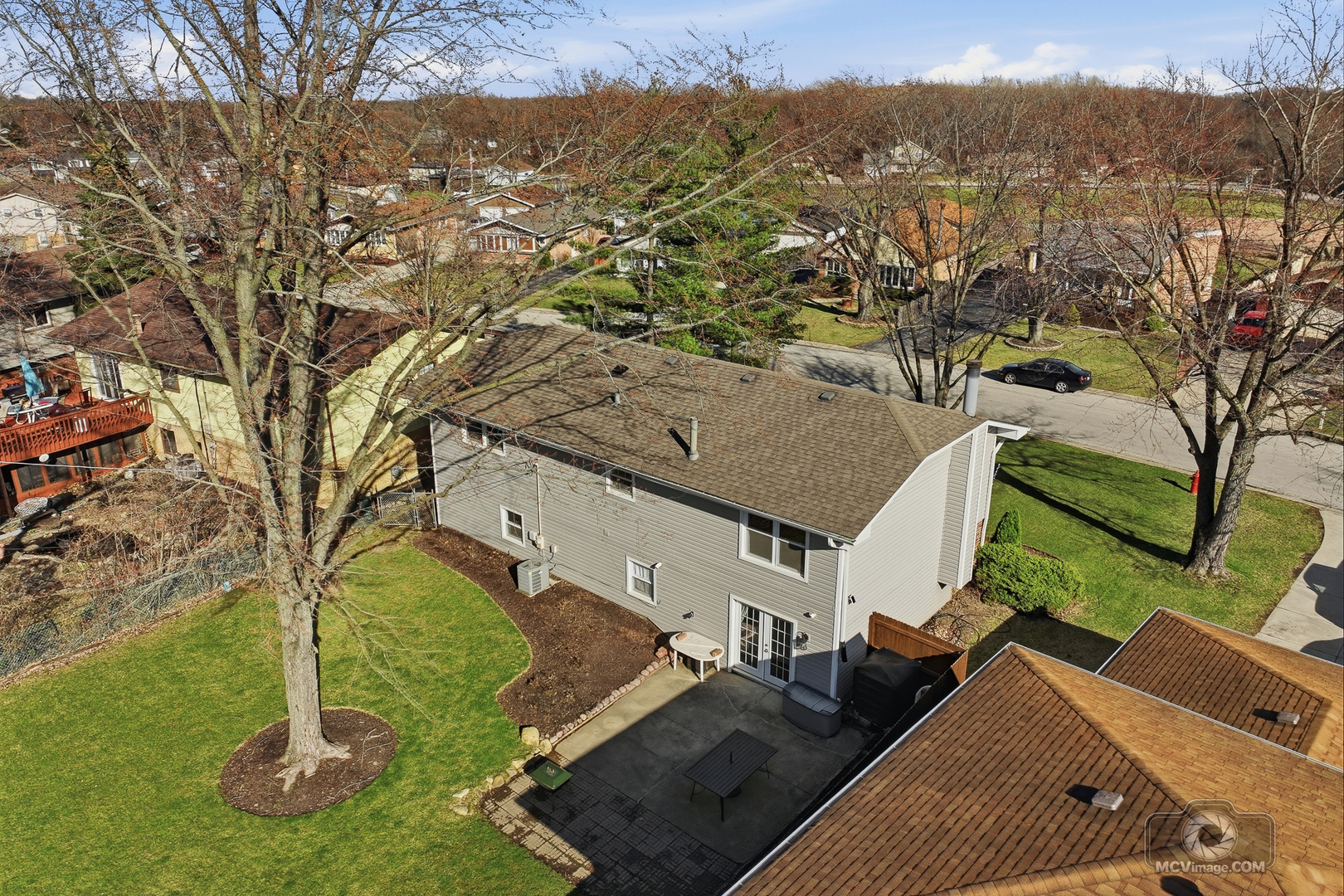 16240 Debra Drive, Oak Forest, IL 60452