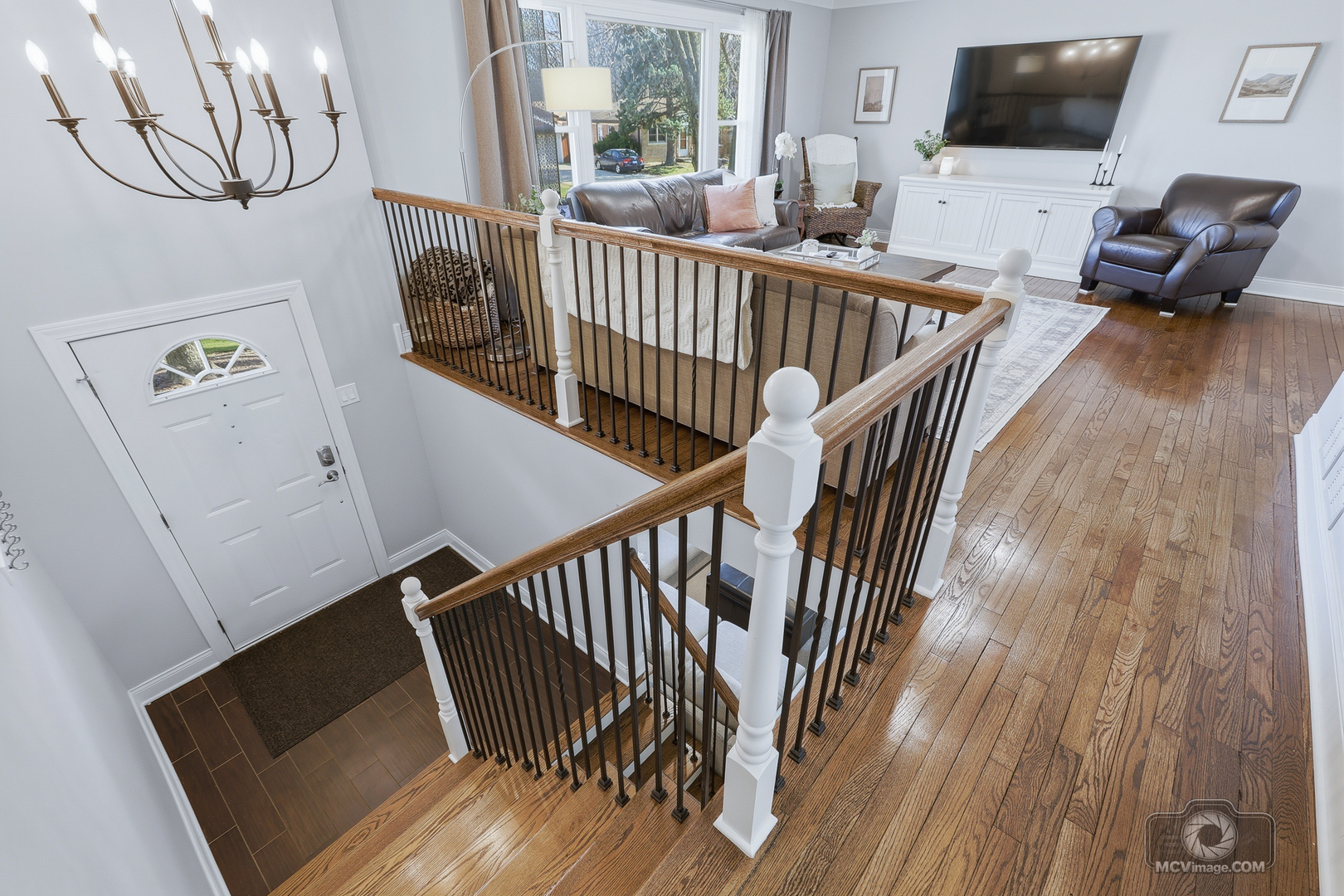 16240 Debra Drive, Oak Forest, IL 60452