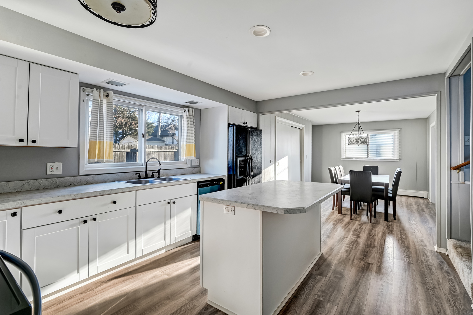 1112 Adams Avenue, Wauconda, IL 60084