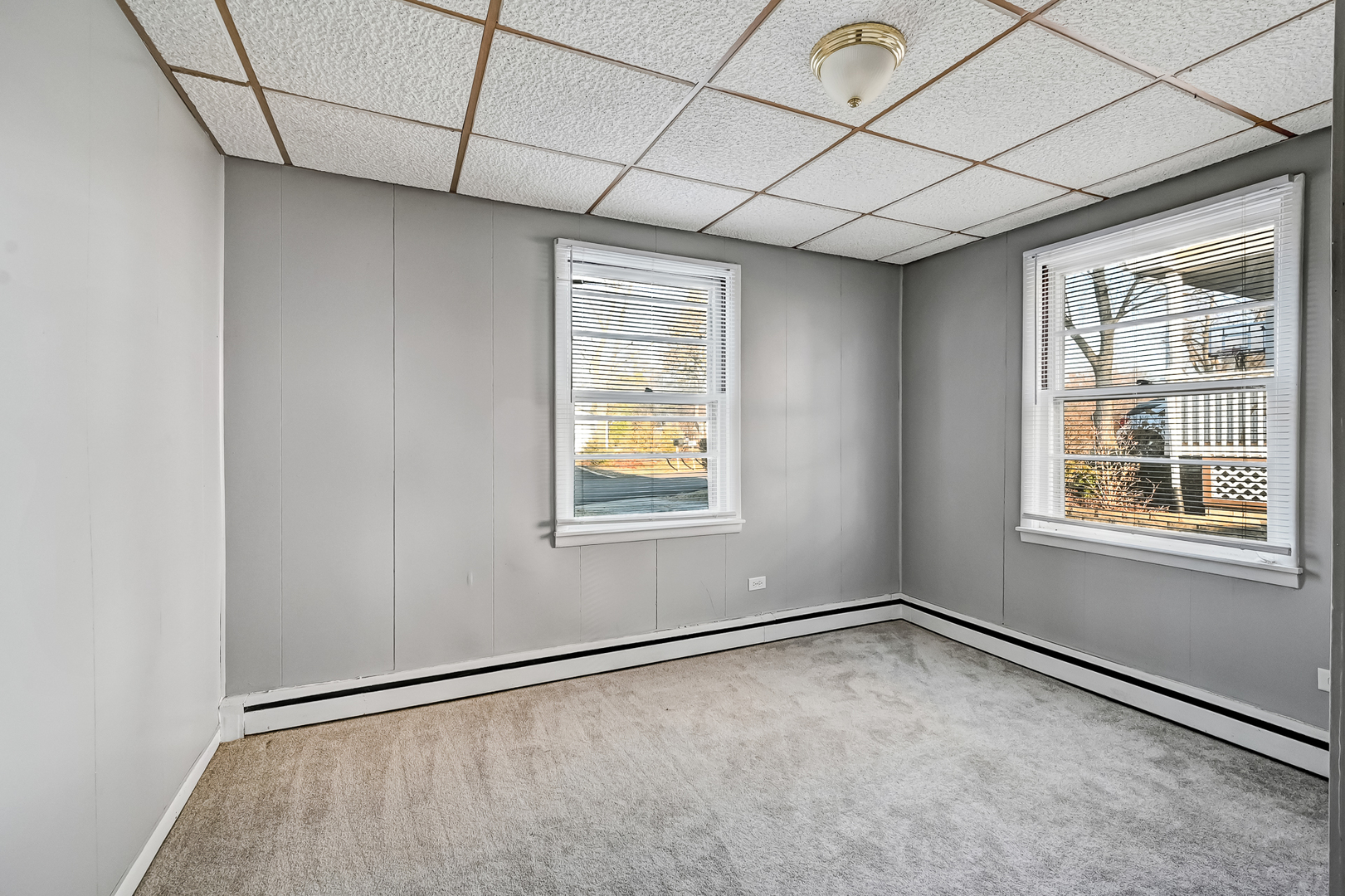 1112 Adams Avenue, Wauconda, IL 60084