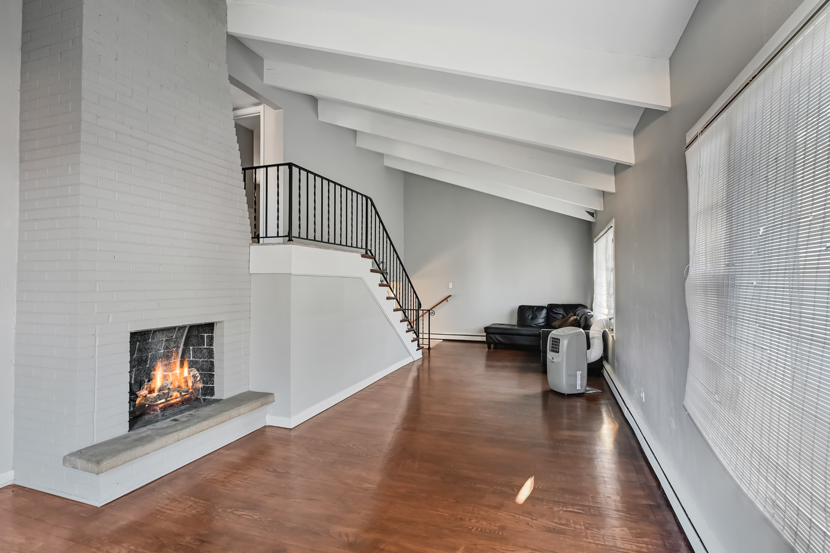 1112 Adams Avenue, Wauconda, IL 60084