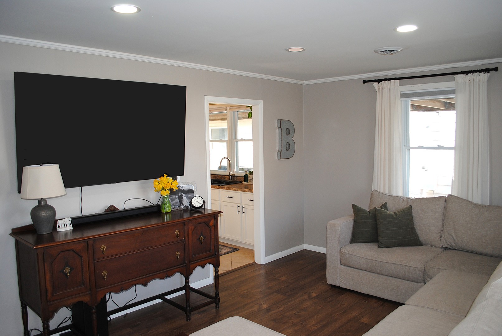 103 N Jefferson Street, Flanagan, IL 61740