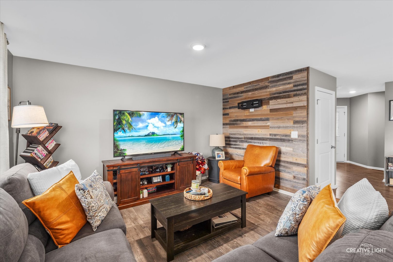 8637 Foxborough Way, Joliet, IL 60431