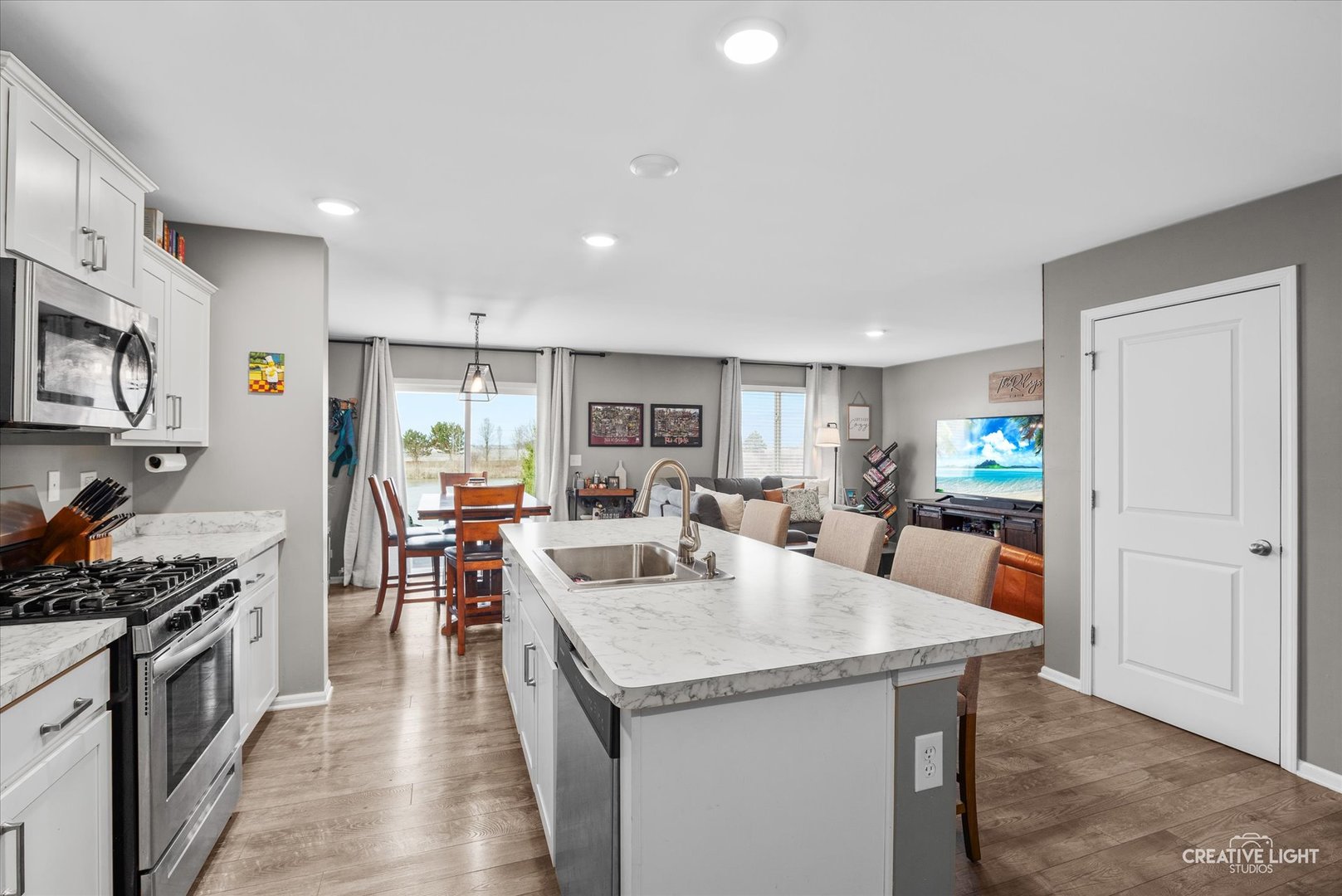 8637 Foxborough Way, Joliet, IL 60431