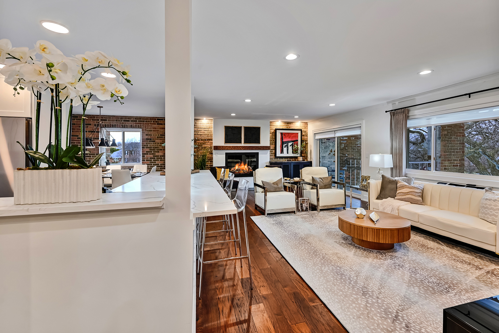 360 Claymoor Road #3G, Hinsdale, IL 60521