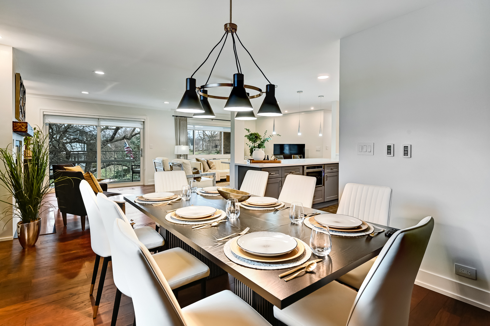 360 Claymoor Road #3G, Hinsdale, IL 60521