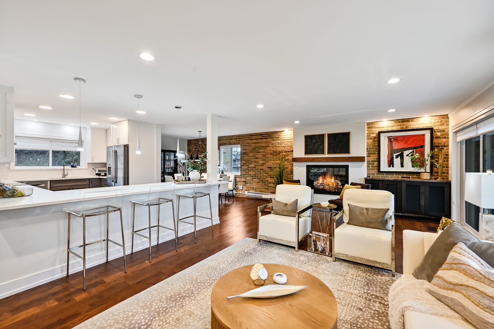 360 Claymoor Road #3G, Hinsdale, IL 60521