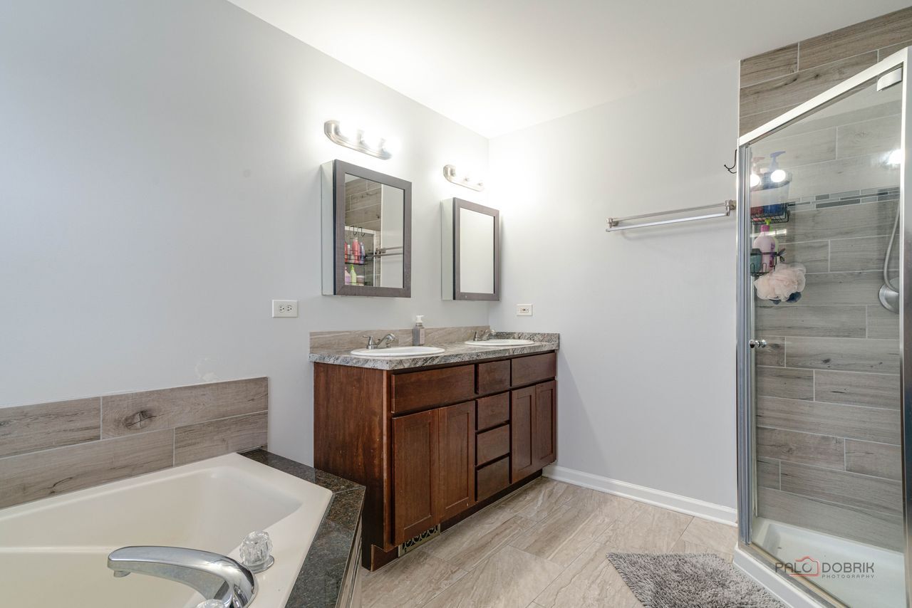 3115 Almond Lane, McHenry, IL 60051