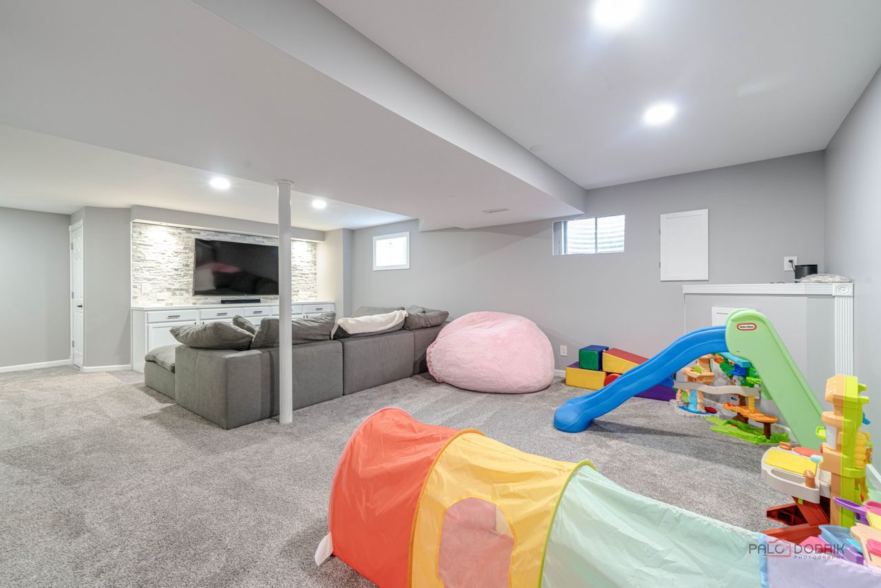 3115 Almond Lane, McHenry, IL 60051