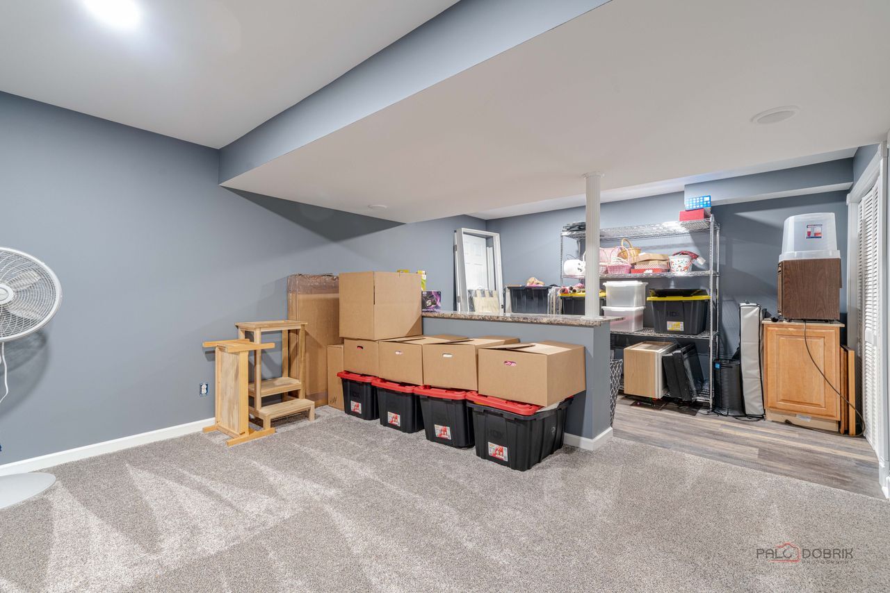 3115 Almond Lane, McHenry, IL 60051