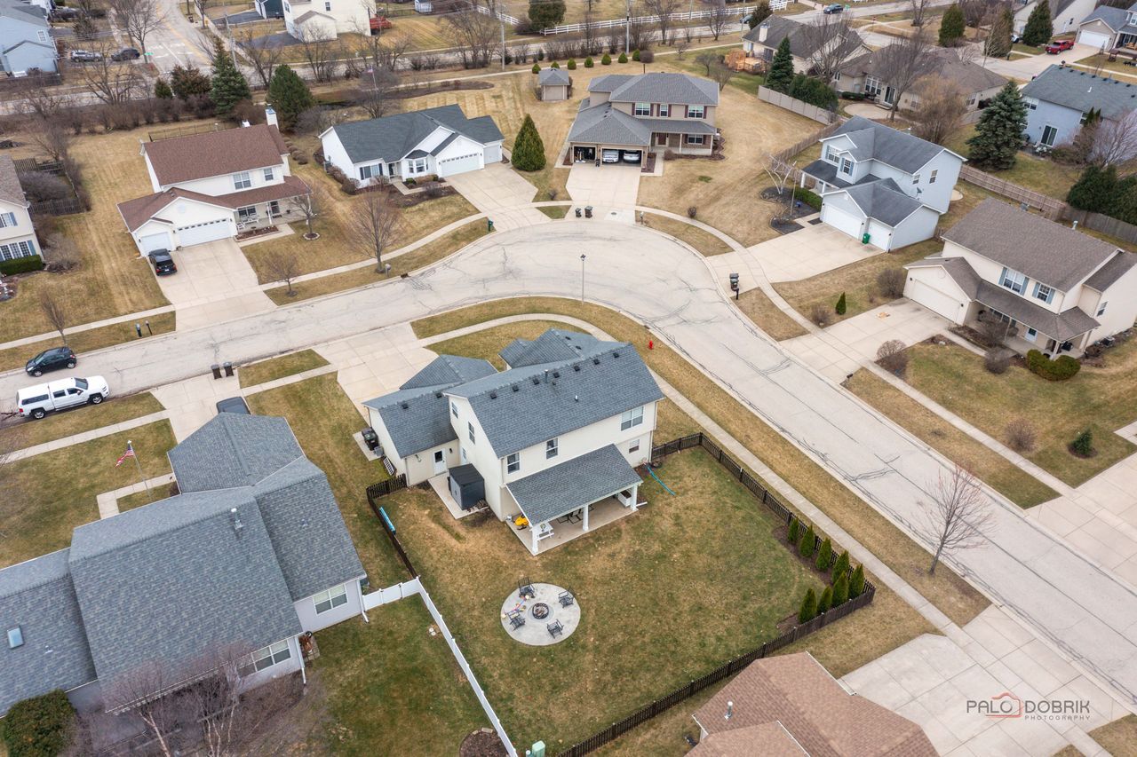 3115 Almond Lane, McHenry, IL 60051