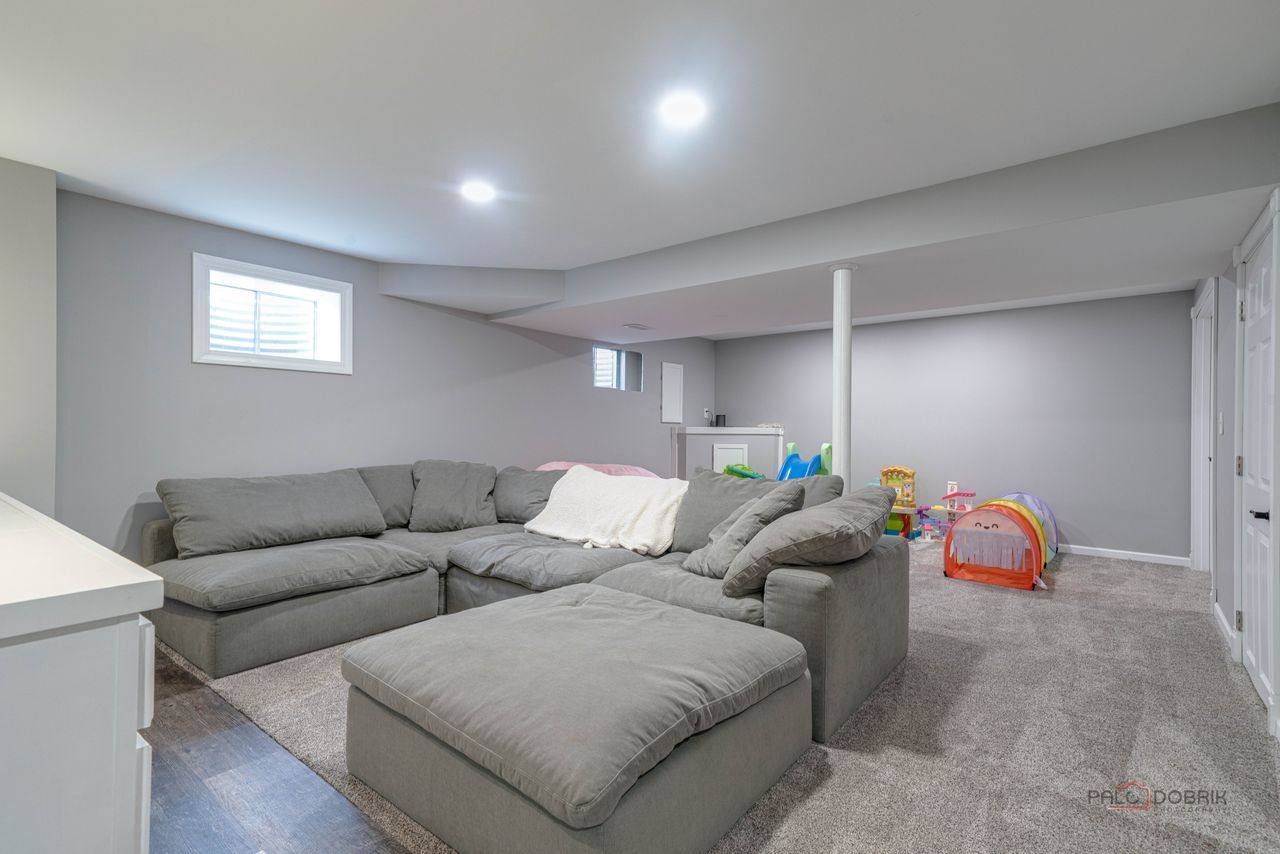 3115 Almond Lane, McHenry, IL 60051