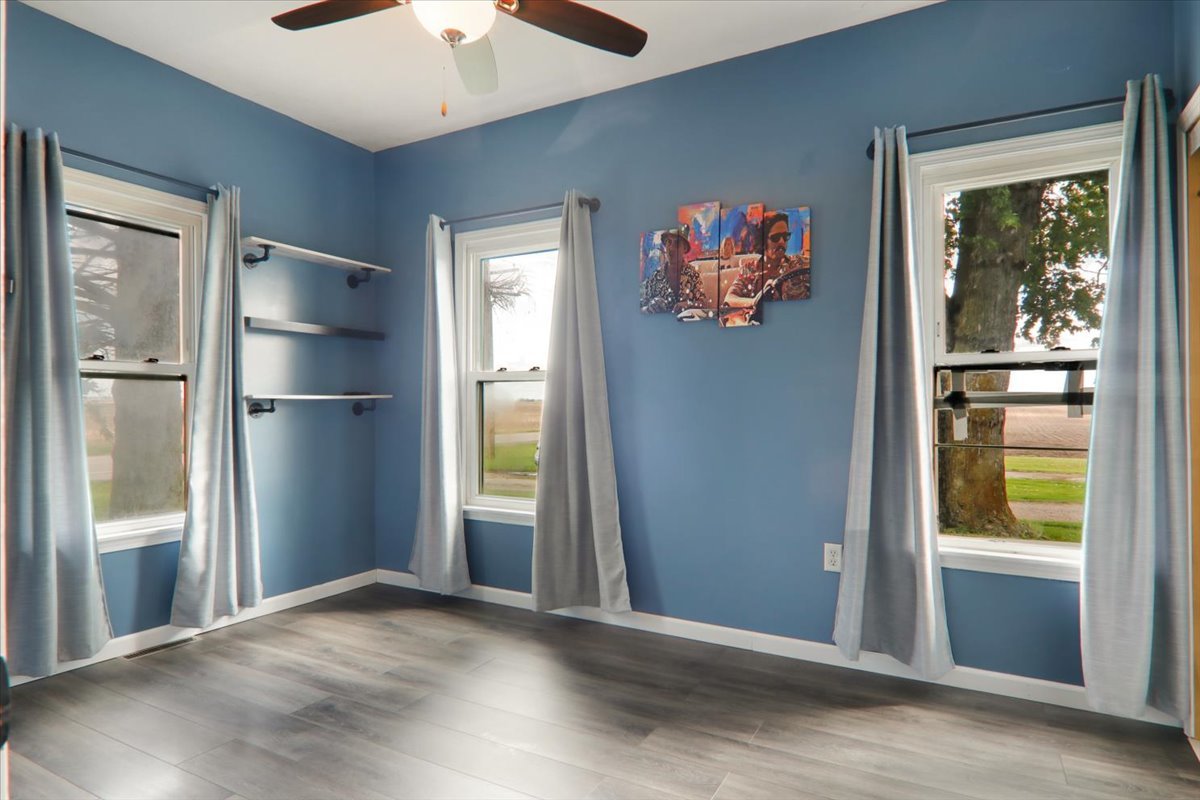 33329 Olympia Road, Minier, IL 61759