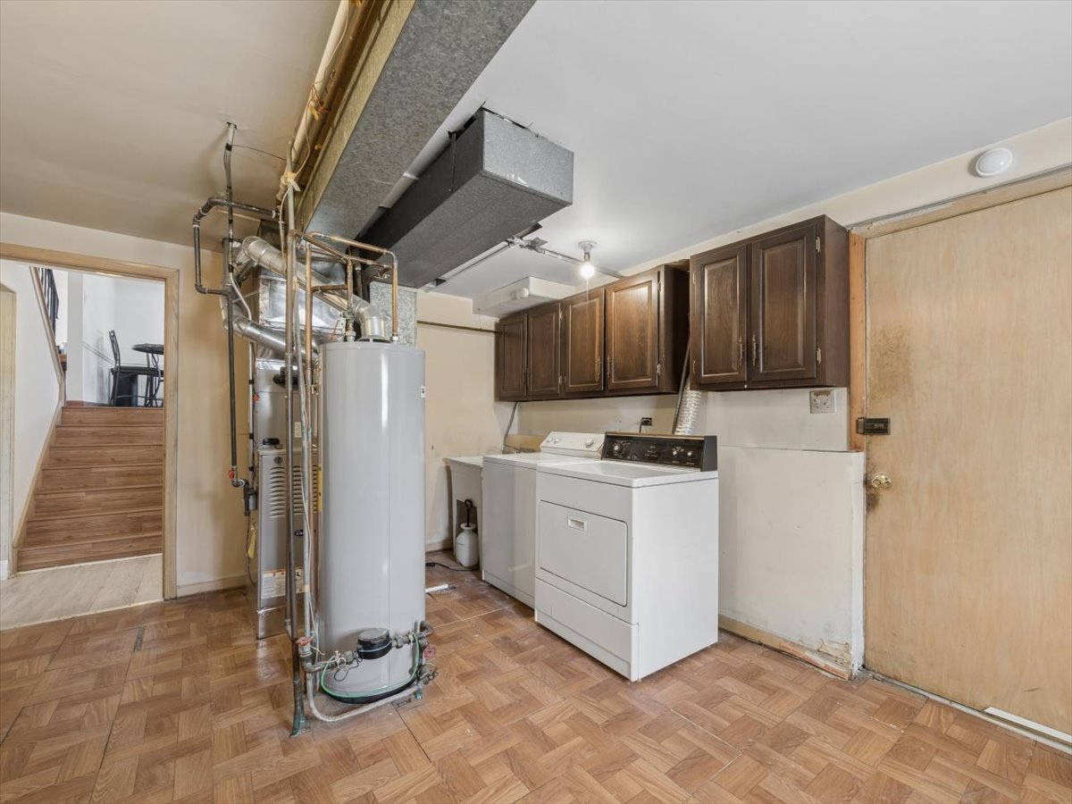 1000 Lancaster Court, Hoffman Estates, IL 60169