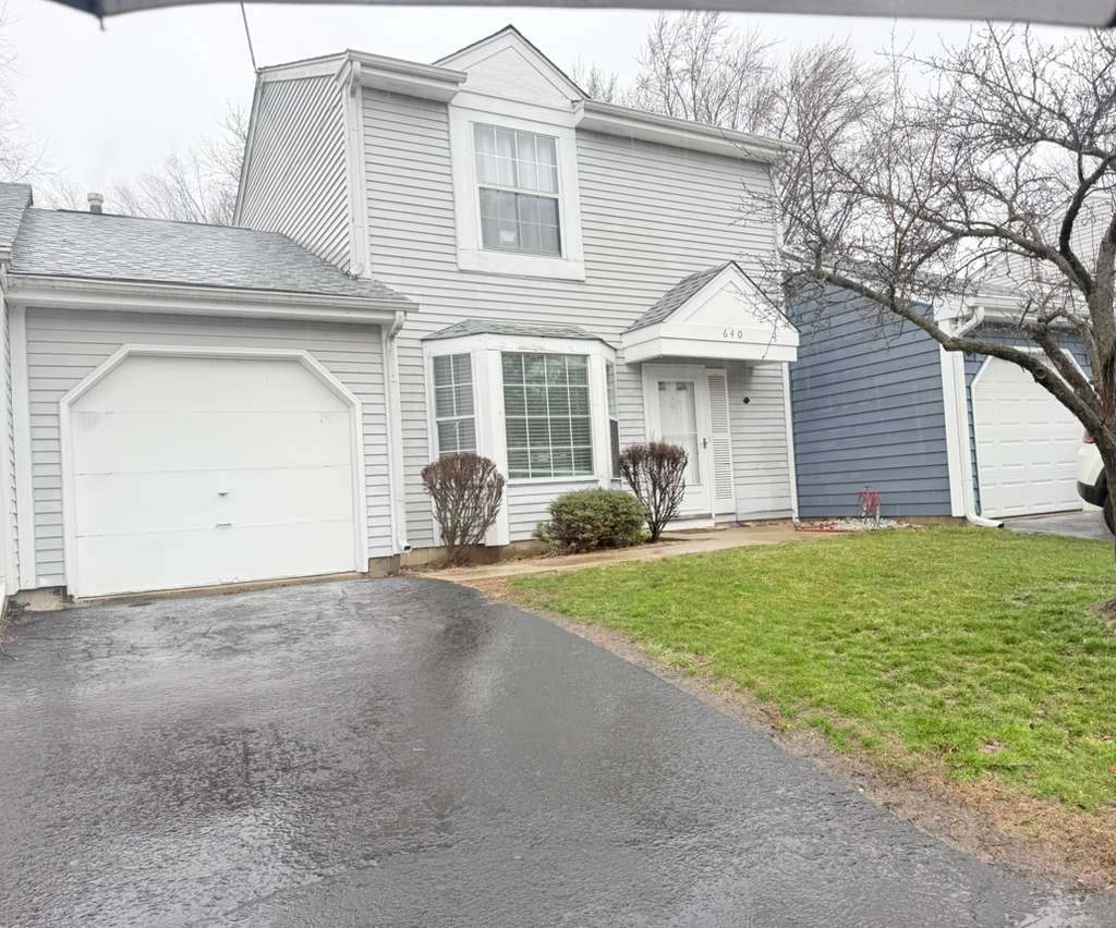 640 Pleasant Place, Island Lake, IL 60042