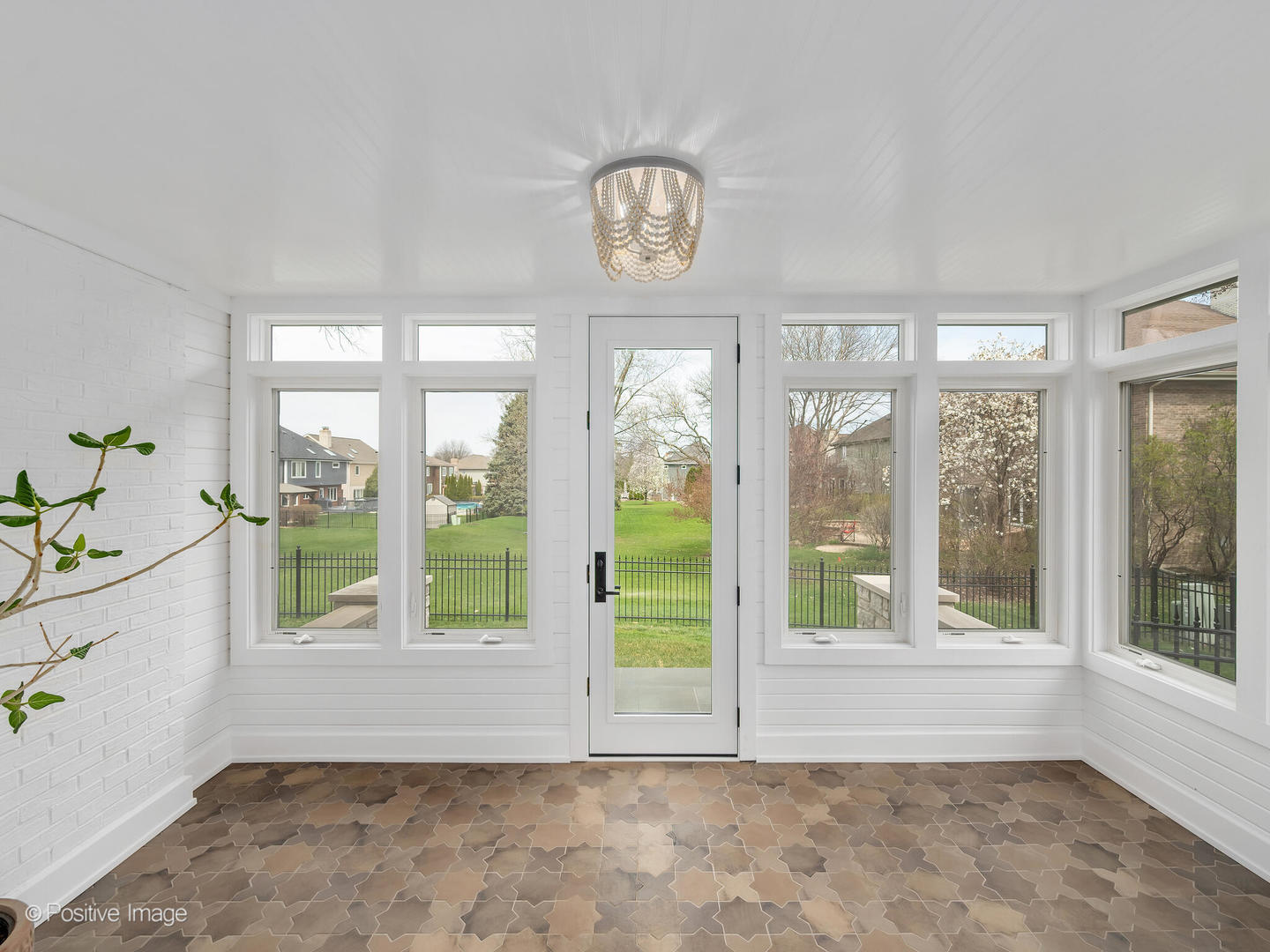 412 66th Street, Downers Grove, IL 60516