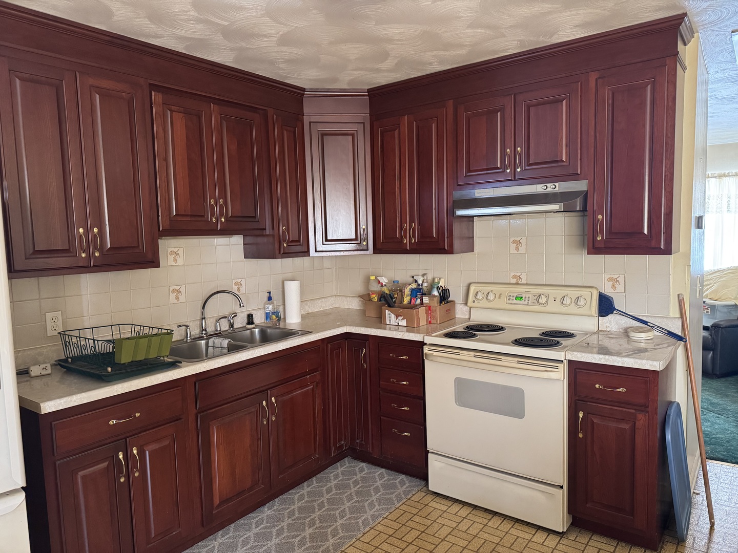 100 Hazelwood Drive, Wyanet, IL 61379