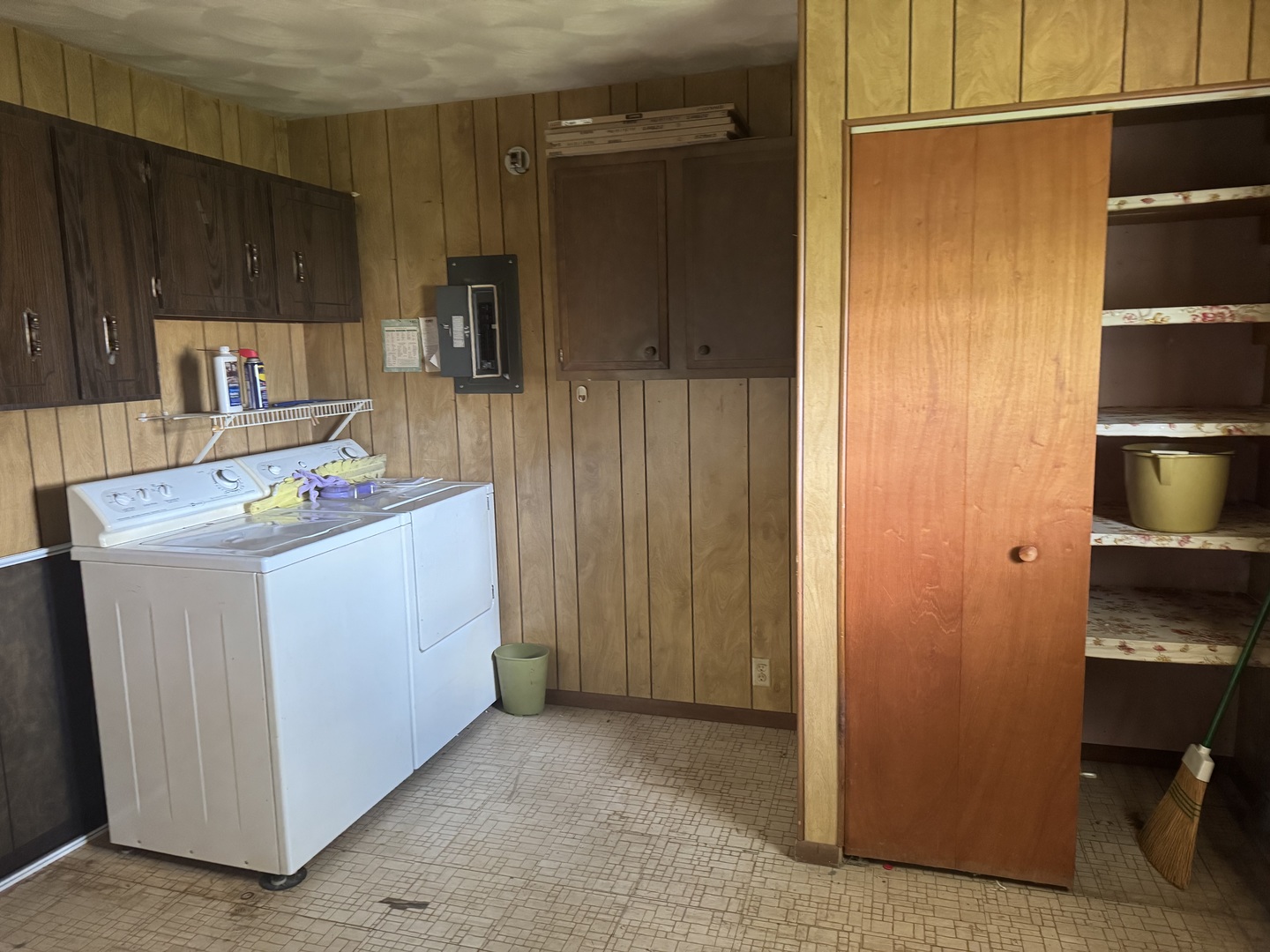 100 Hazelwood Drive, Wyanet, IL 61379