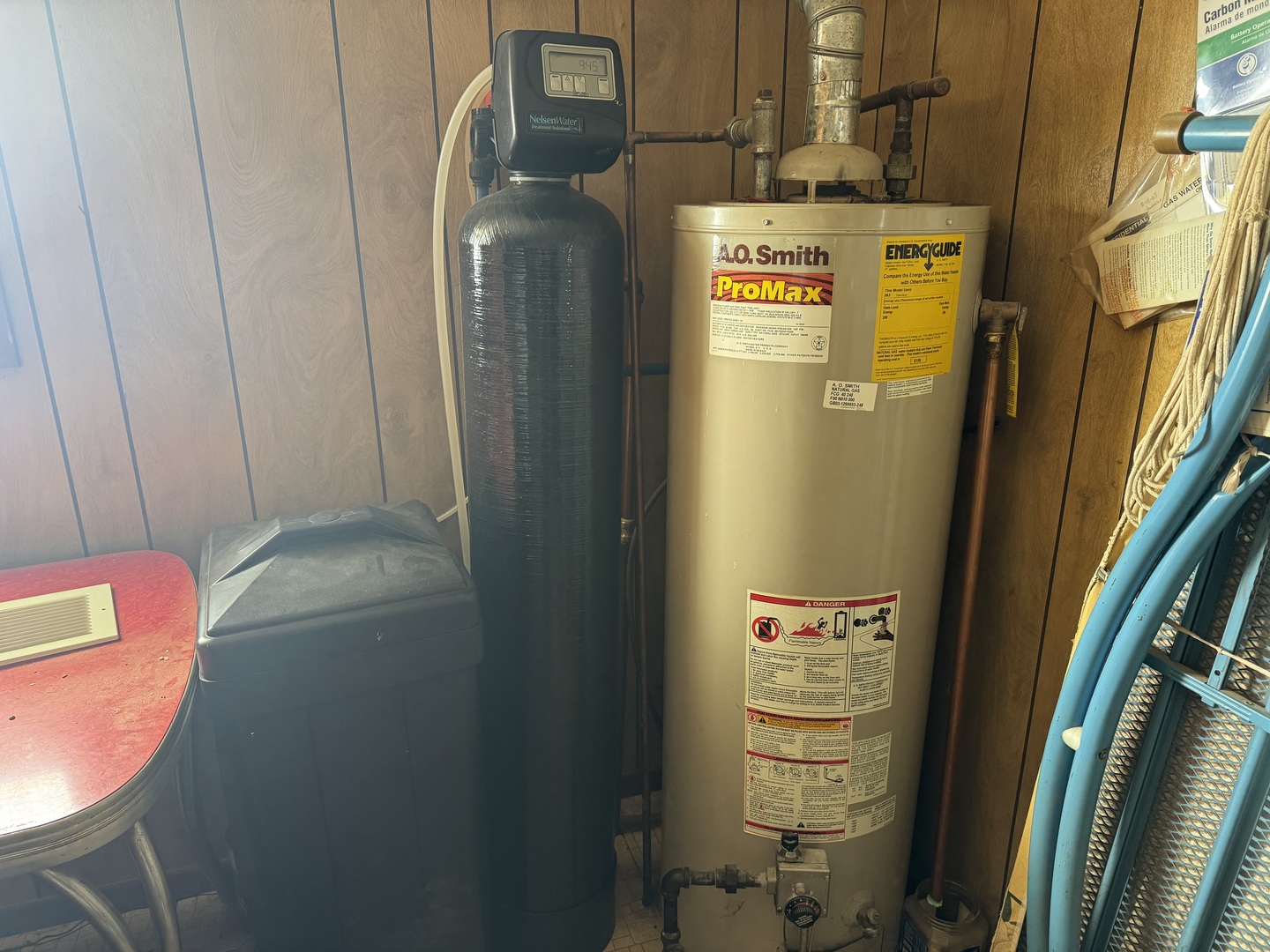 100 Hazelwood Drive, Wyanet, IL 61379