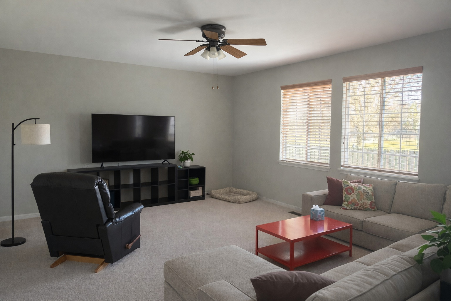 537 W Mara Lynn Court, Round Lake, IL 60073