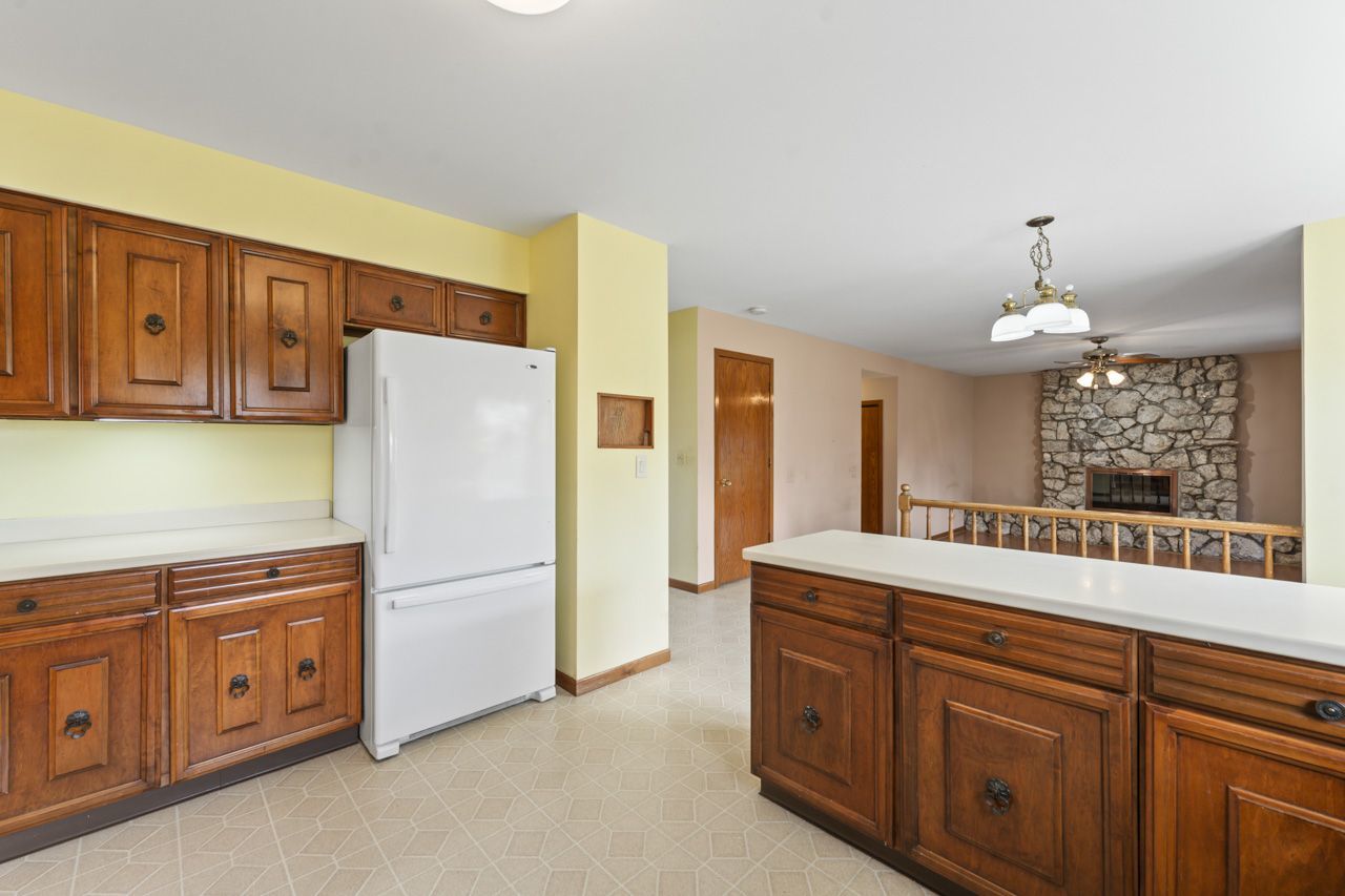 2007 E Robinhood Lane, Arlington Heights, IL 60004