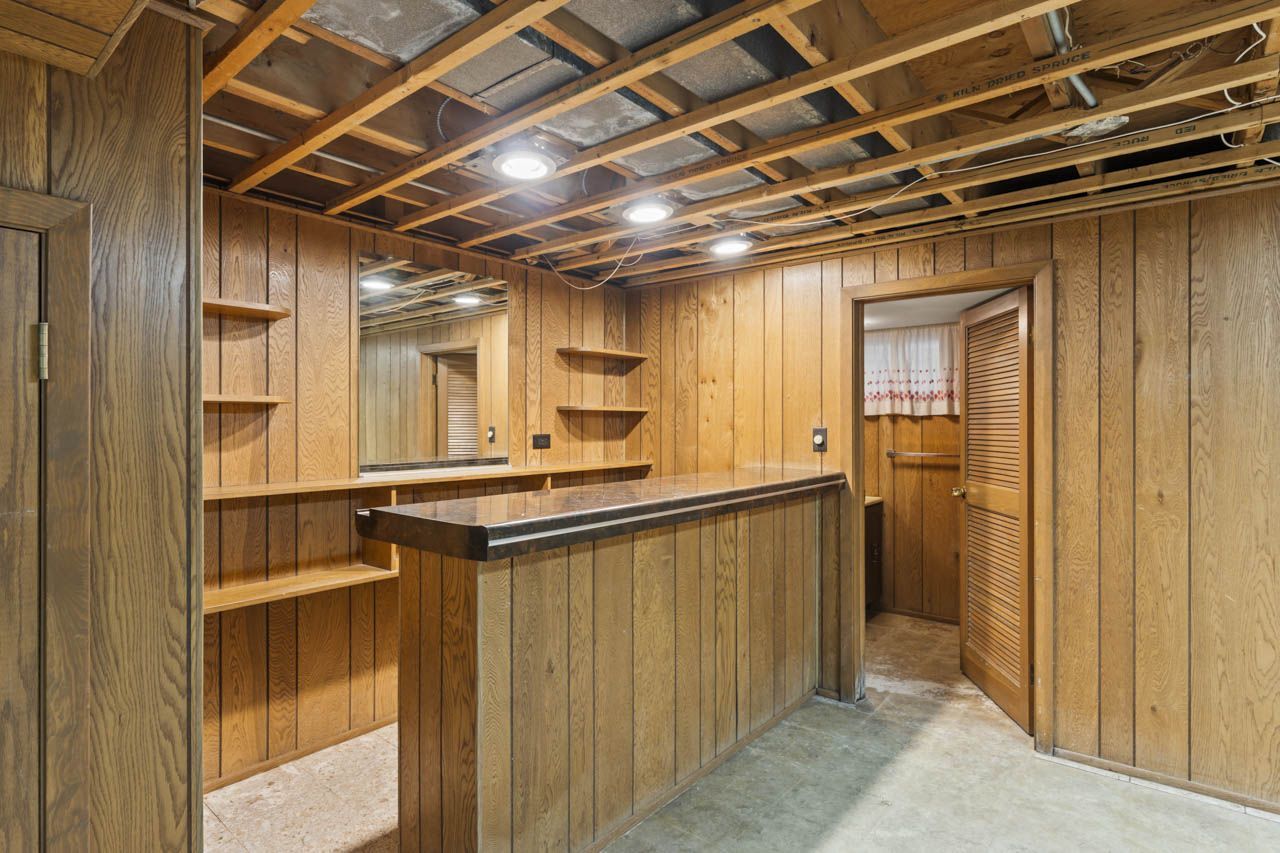 2007 E Robinhood Lane, Arlington Heights, IL 60004