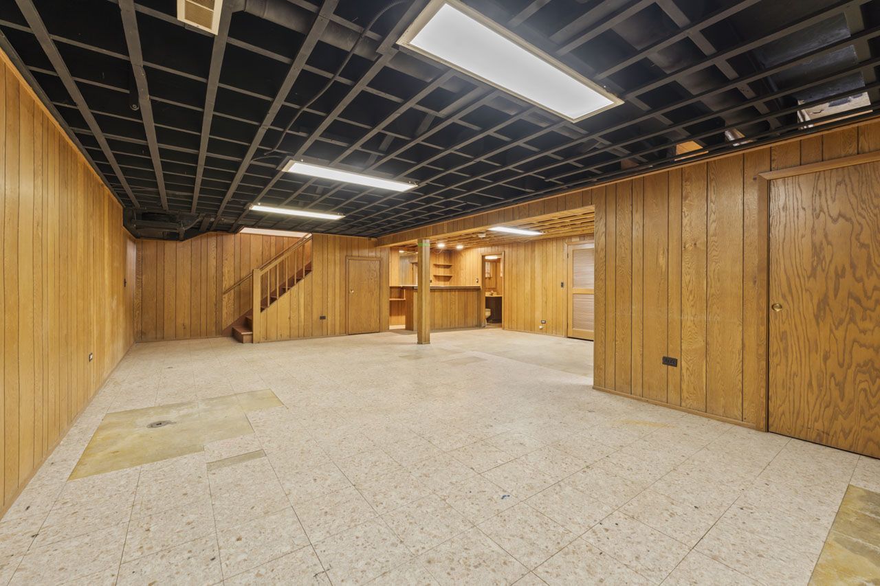 2007 E Robinhood Lane, Arlington Heights, IL 60004