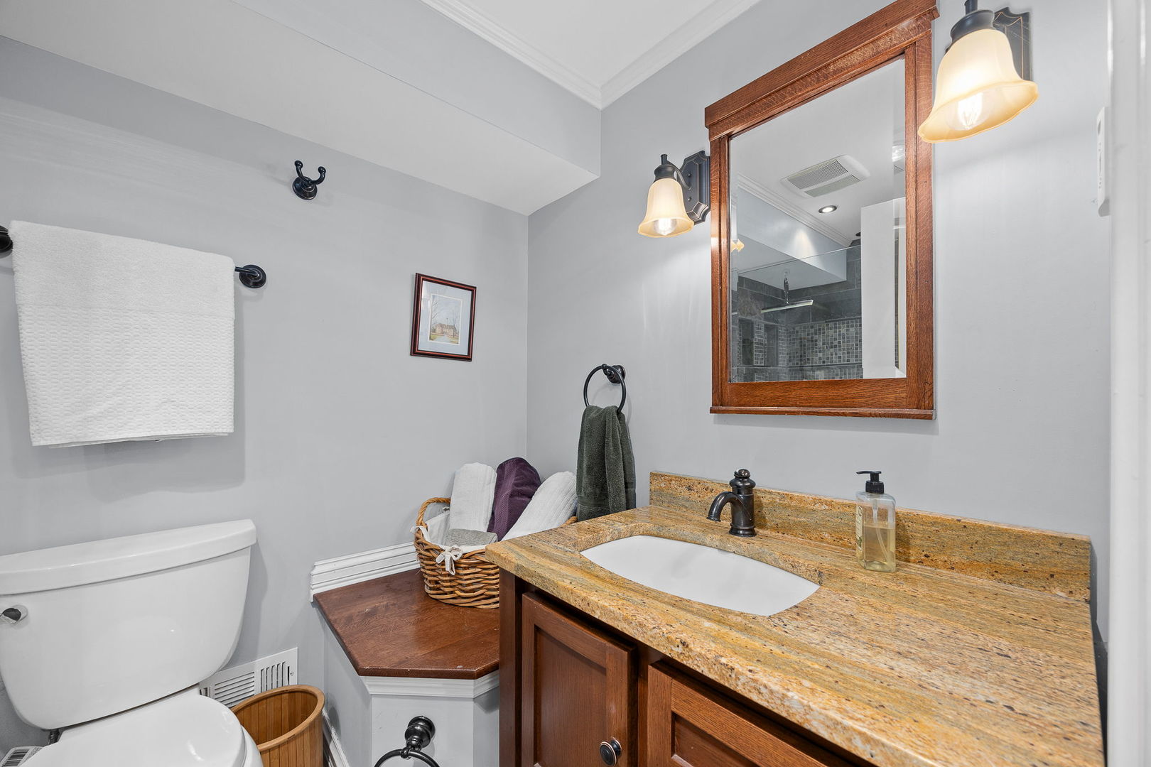 4821 Wallbank Avenue, Downers Grove, IL 60515