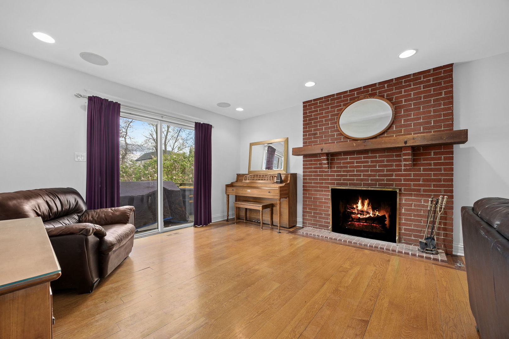 4821 Wallbank Avenue, Downers Grove, IL 60515
