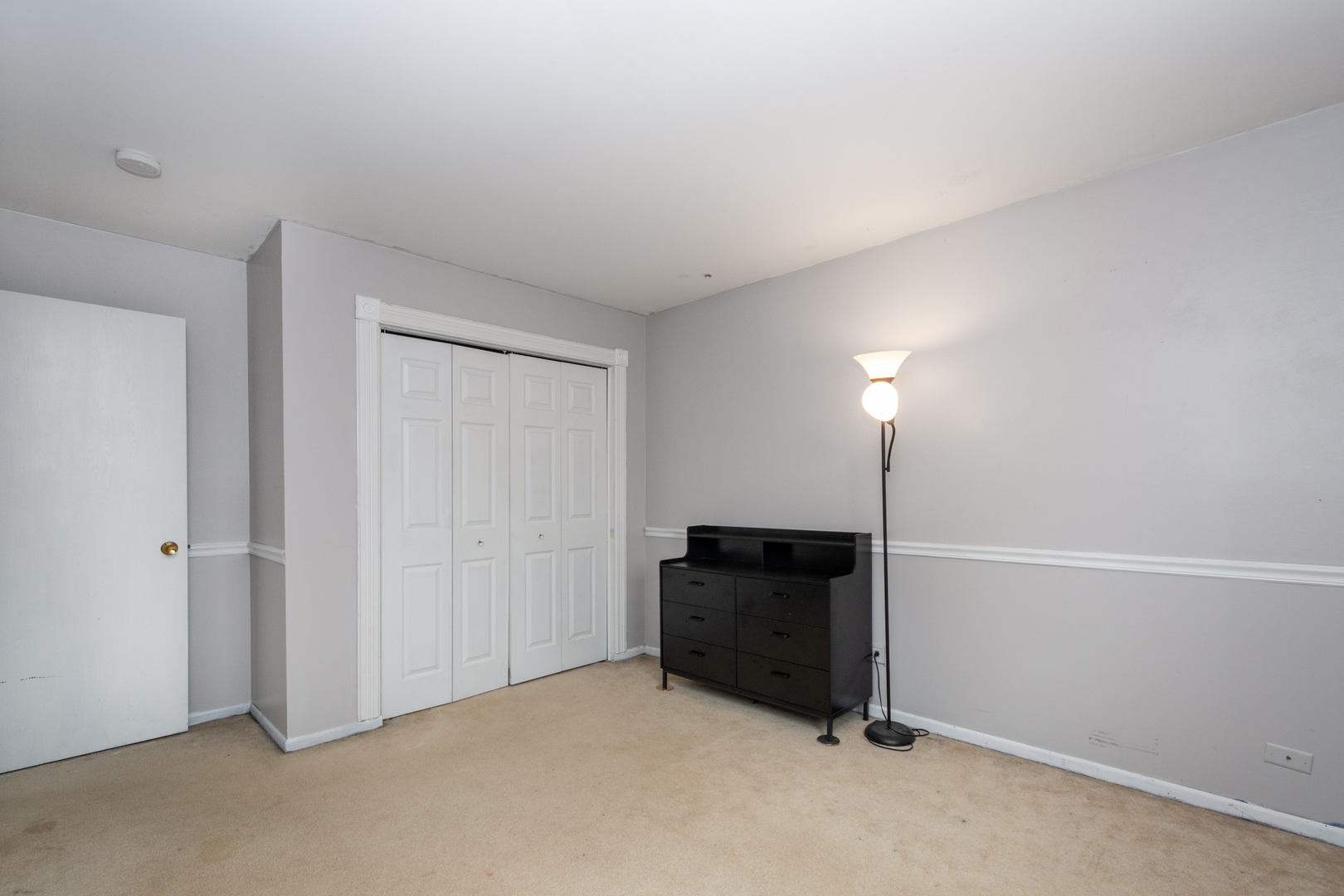 914 Wembley Drive, Island Lake, IL 60042