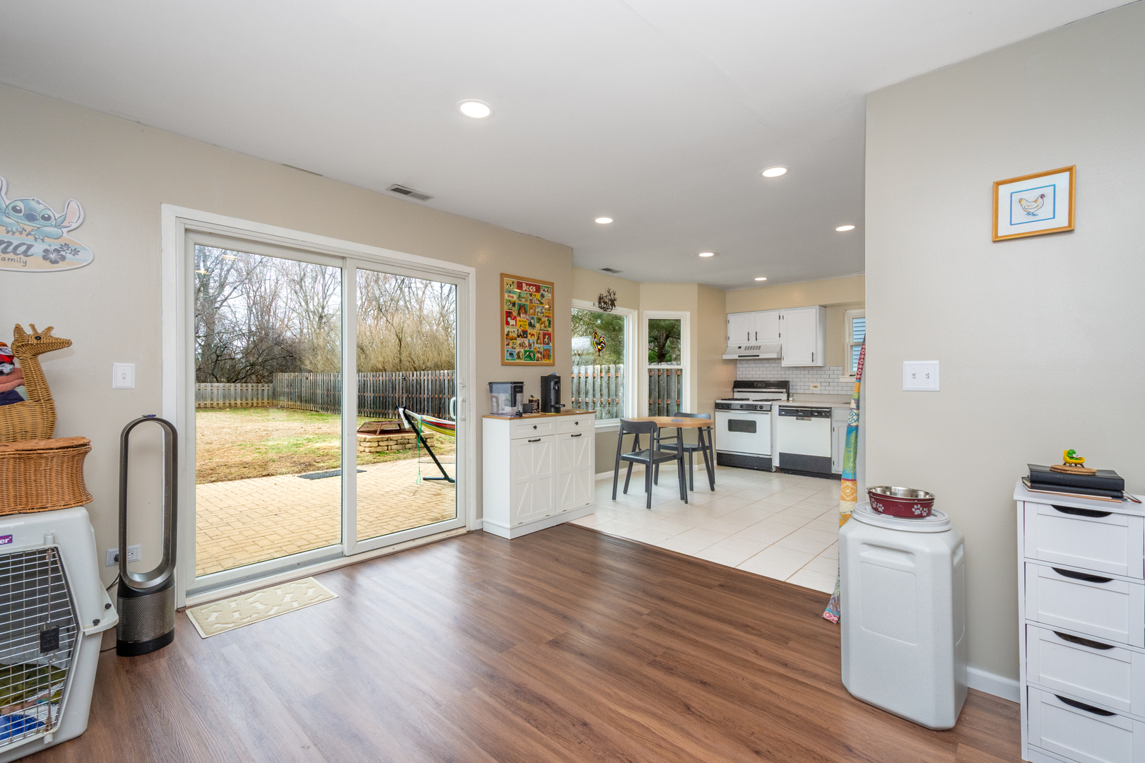 914 Wembley Drive, Island Lake, IL 60042