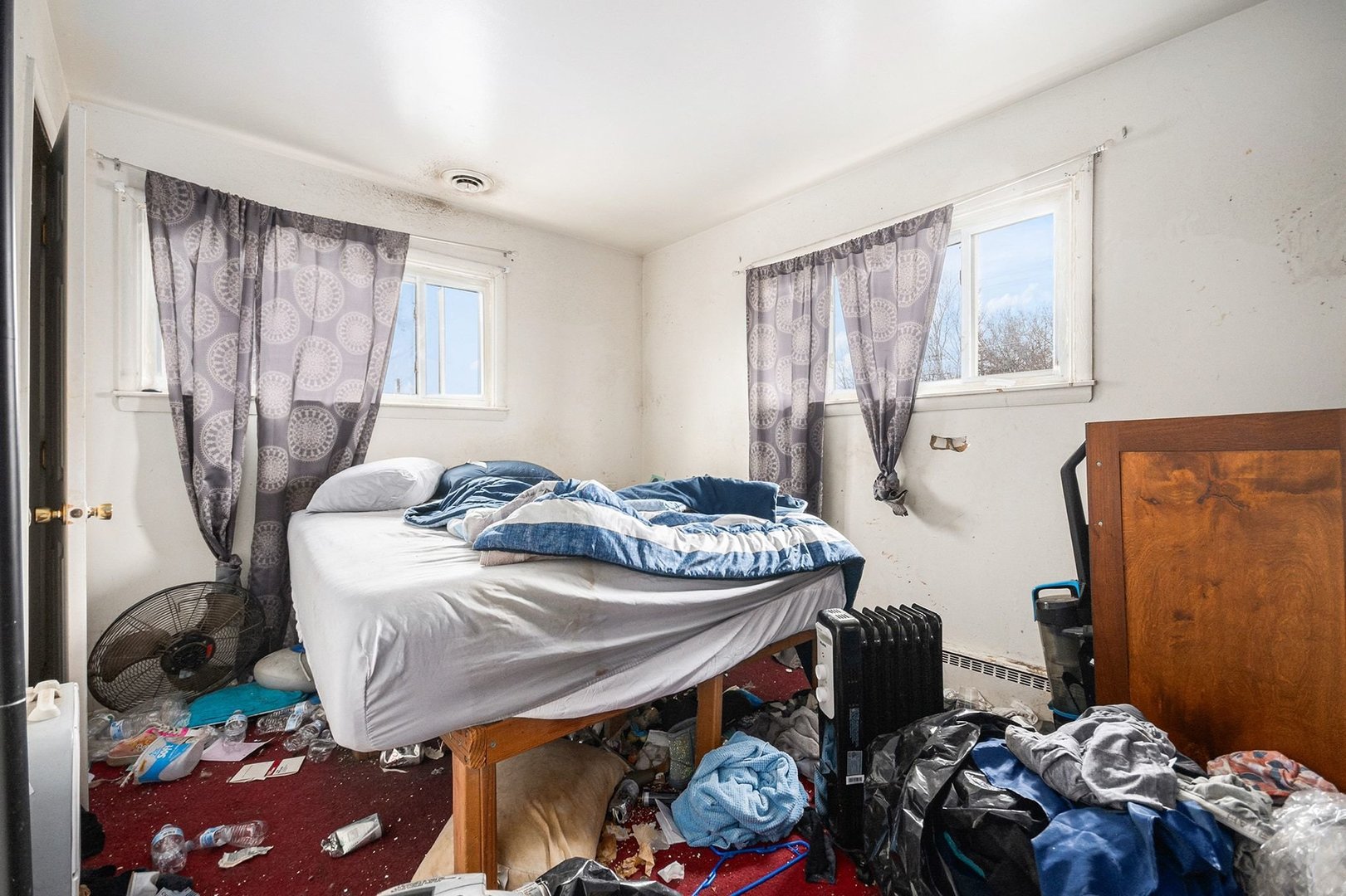 1241 S Elmwood Avenue, Waukegan, IL 60085