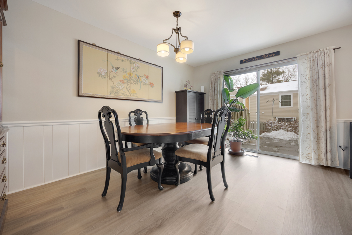 134 Bright Oaks Circle #134, Cary, IL 60013