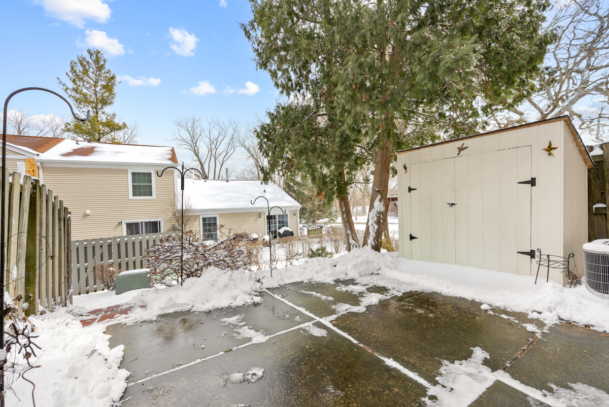 134 Bright Oaks Circle #134, Cary, IL 60013