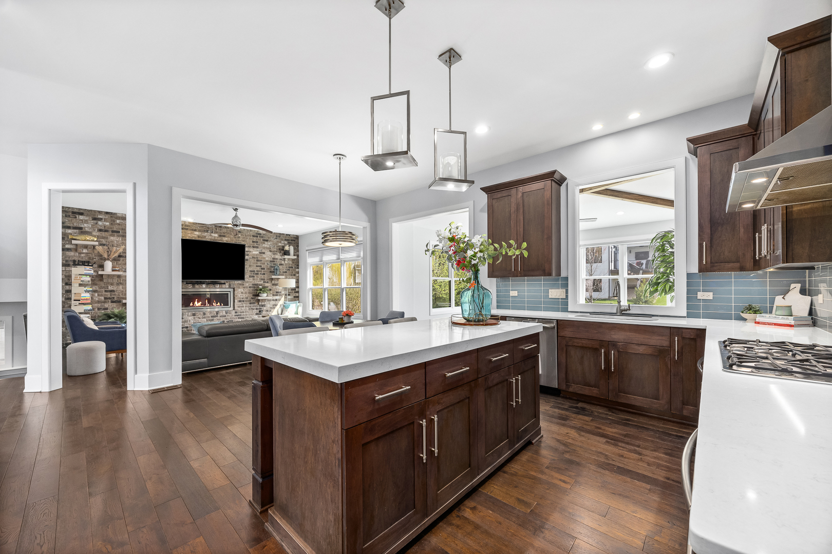 4328 Winterberry Avenue, Naperville, IL 60564